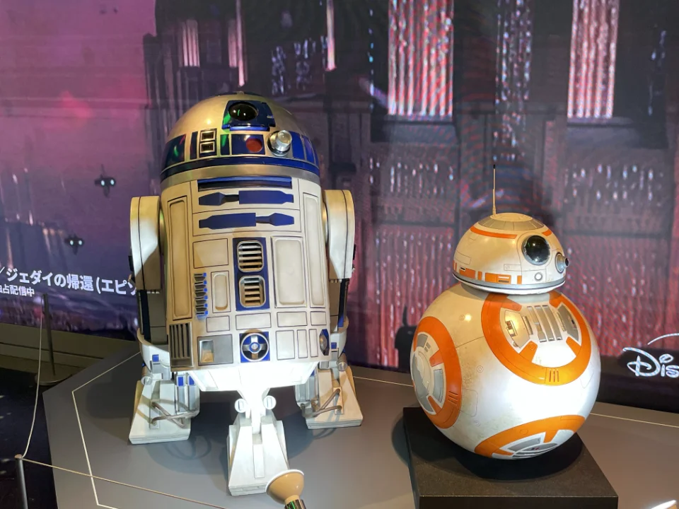 R2-D2_BB-8